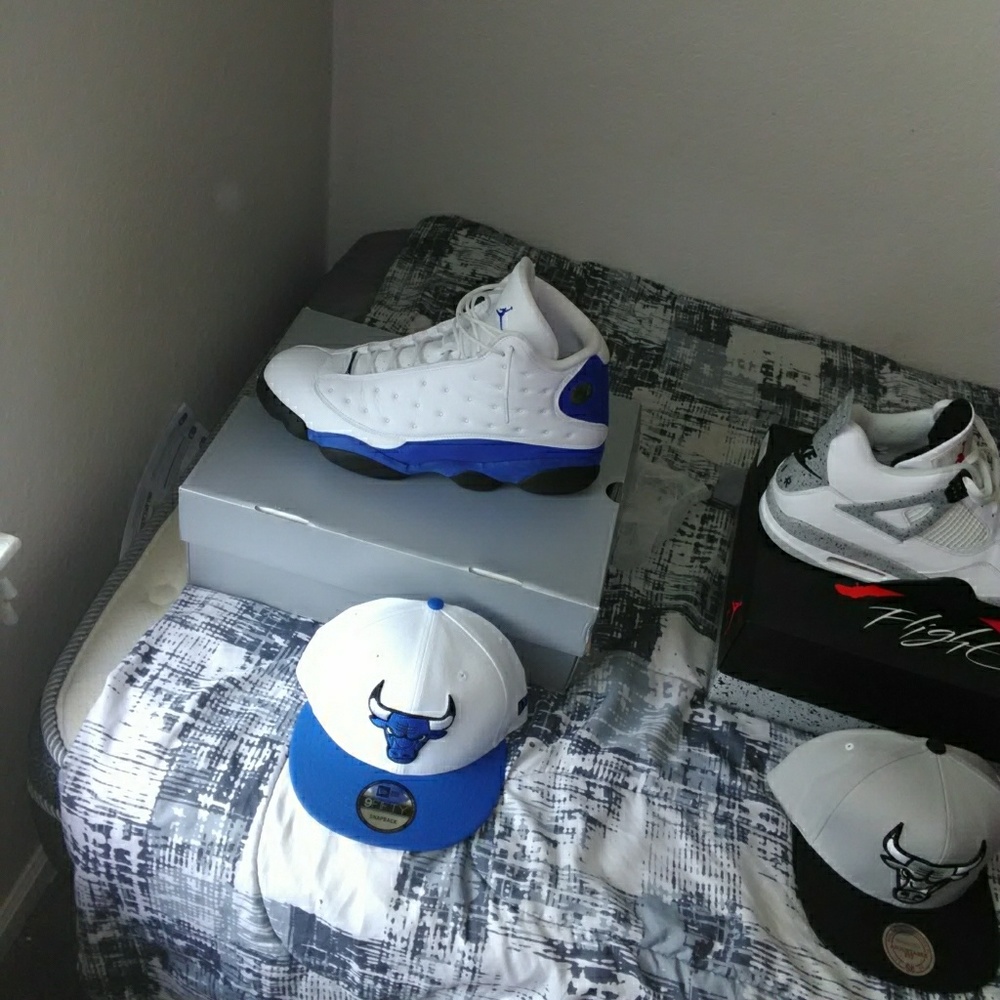 Retro 13 hyper royal size 16